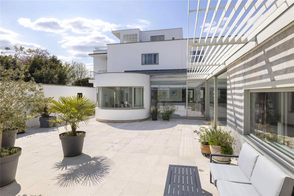 Enclosed Courtyard