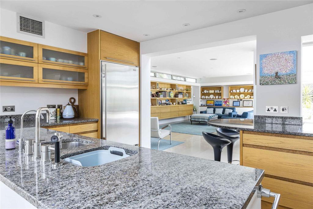 Kitchen Into Family