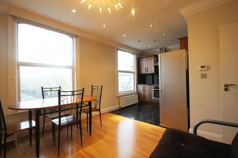 2 bedroom apartment to rent, Cardwell Terrace, London N7