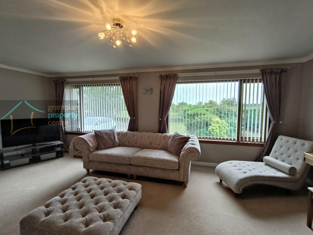 Lounge 2