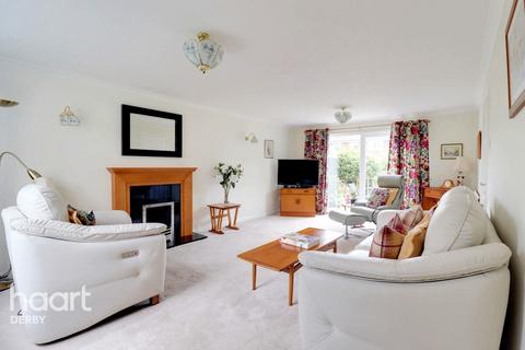 19 Avon Close, Stenson Fields, Derby, DE24 3AP