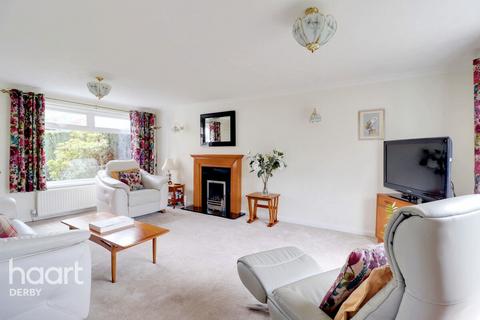 19 Avon Close, Stenson Fields, Derby, DE24 3AP
