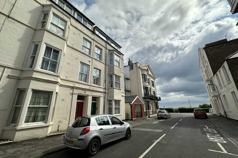 2 bedroom apartment for sale, Melville Terrace, Filey