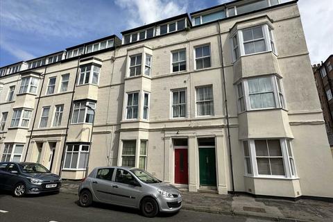 2 bedroom apartment for sale, Melville Terrace, Filey