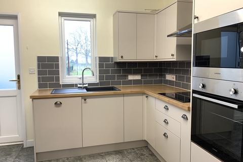 8 Dan Y Crug, Llandovery, SA20 0RB