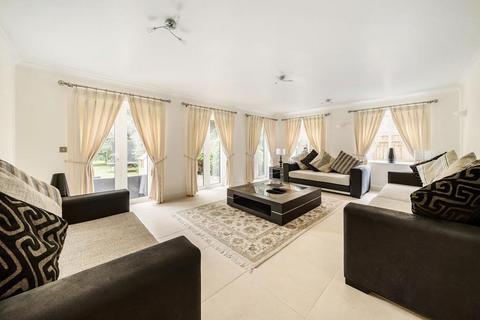 9 School Close, High Wycombe, HP11 1PH