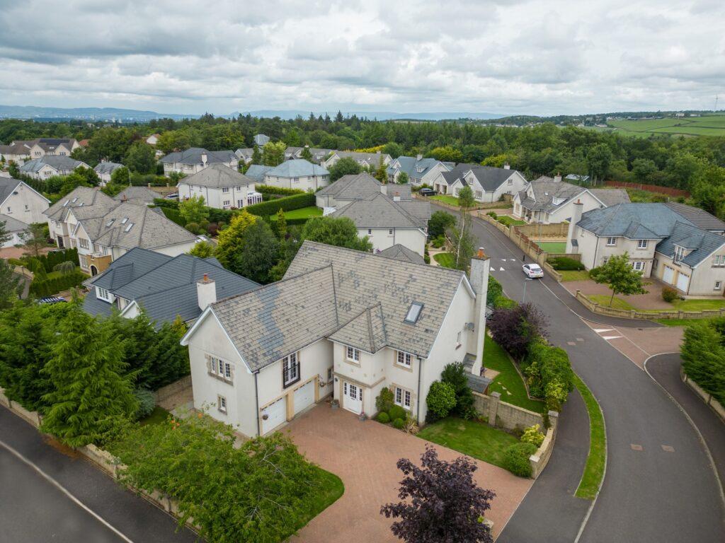 Bowmore Crescent, Thorntonhall 6 bed detached villa £795,000