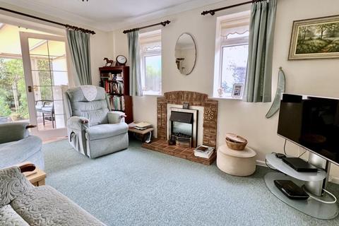 21 Azalea Close, St Ives, Ringwood, BH24 2PP