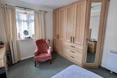 21 Azalea Close, St Ives, Ringwood, BH24 2PP