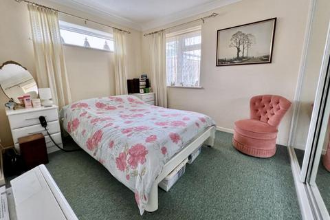 21 Azalea Close, St Ives, Ringwood, BH24 2PP