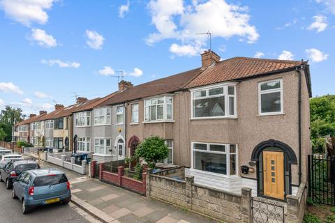 74 Deans Road, London, W7 3QB