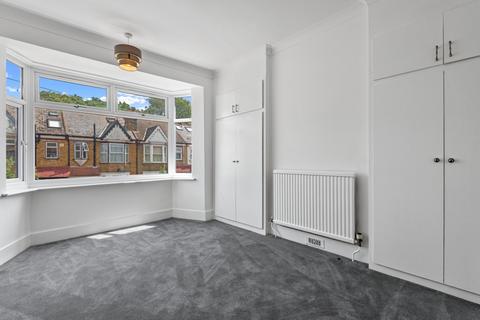 74 Deans Road, London, W7 3QB