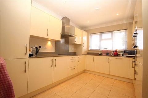 1 bedroom detached house to rent, Aldershot Road, Guildford, Surrey, GU2