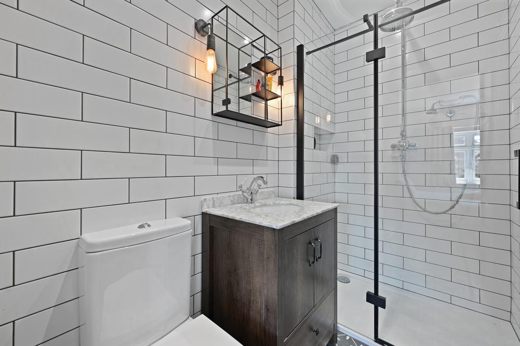Ensuite Shower Room