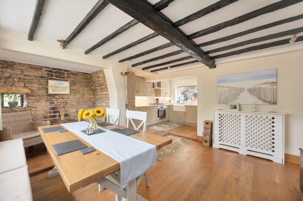 High Street, Easton On The Hill, Stamford, PE9 2 bed cottage for sale £425,000