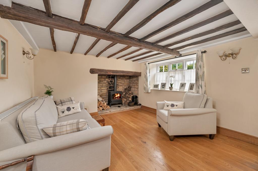High Street, Easton On The Hill, Stamford, PE9 2 bed cottage for sale £425,000