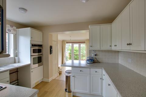 Leyham Chase Grove, Waltham Chase, Southampton, SO32 2LF