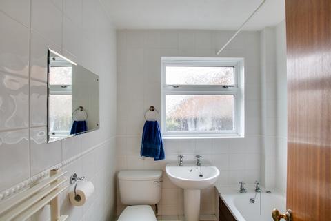 Leyham Chase Grove, Waltham Chase, Southampton, SO32 2LF