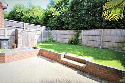 5 bedroom end of terrace house to rent, Letcombe Place, Horndean, Waterlooville, Hampshire, PO8