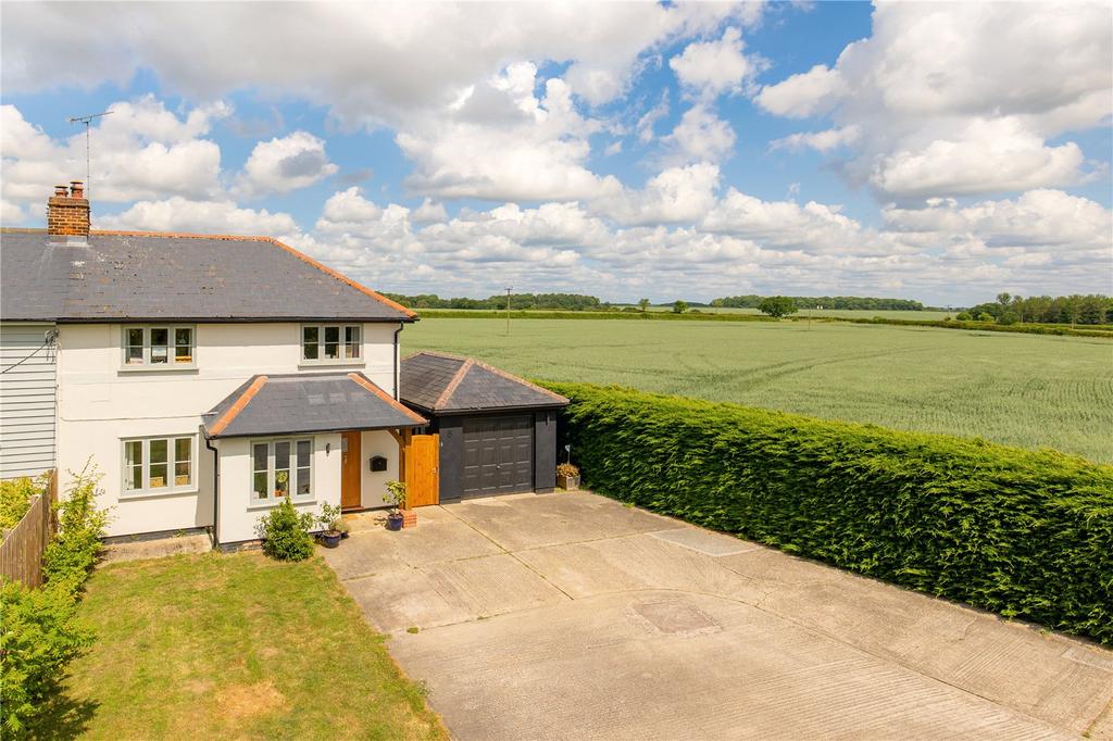 Rose Hill, Withersfield, Suffolk, CB9 4 bed semidetached house for