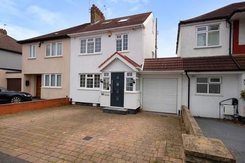 181 The Fairway, Ruislip, HA4 0SN