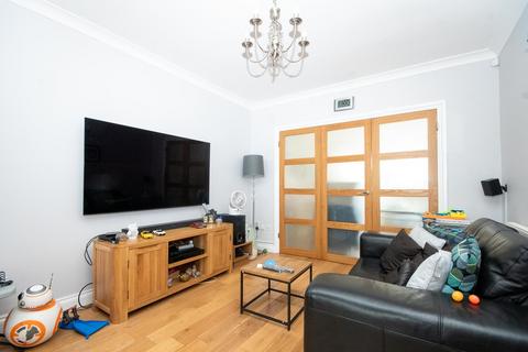 181 The Fairway, Ruislip, HA4 0SN