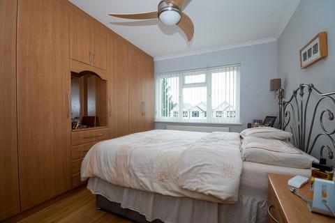 181 The Fairway, Ruislip, HA4 0SN