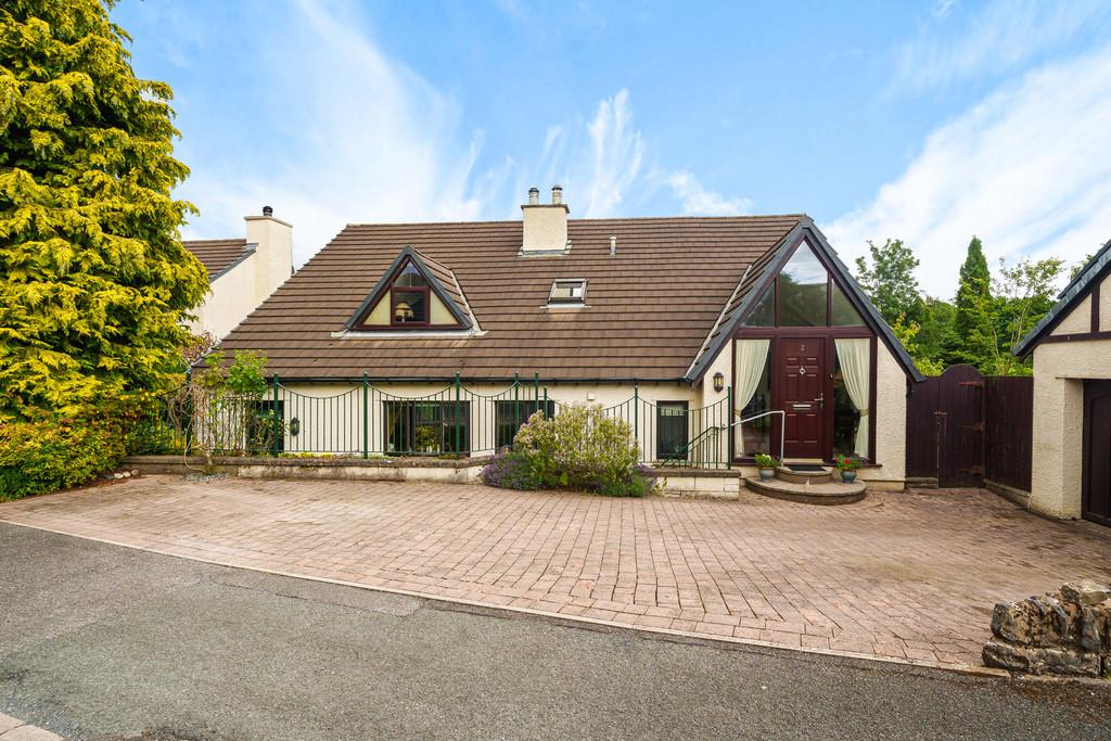2 Kentrigg Walk, Burneside Road,Kendal, Cumbria, LA9 6EF 4 bed detached