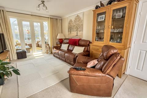 4 bedroom detached house for sale, Hackney Way, Westbury