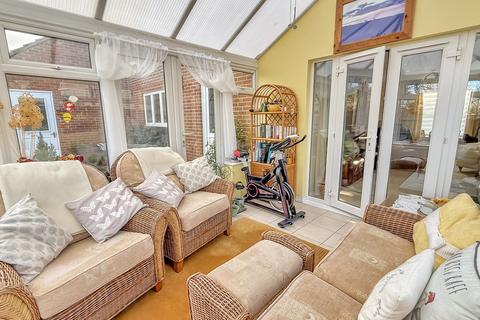 4 bedroom detached house for sale, Hackney Way, Westbury