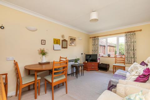 1 bedroom flat for sale, Orchard Walk, Winchester, SO22