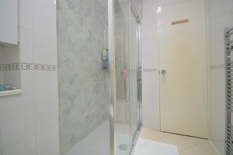 33 Fleming Way, Thamesmead, London, SE28 8NS