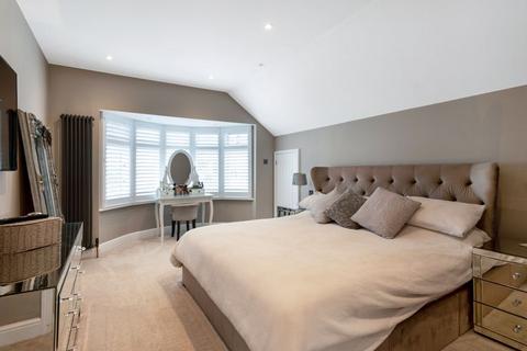 38 Hurst Road, Sidcup, DA15 9AA