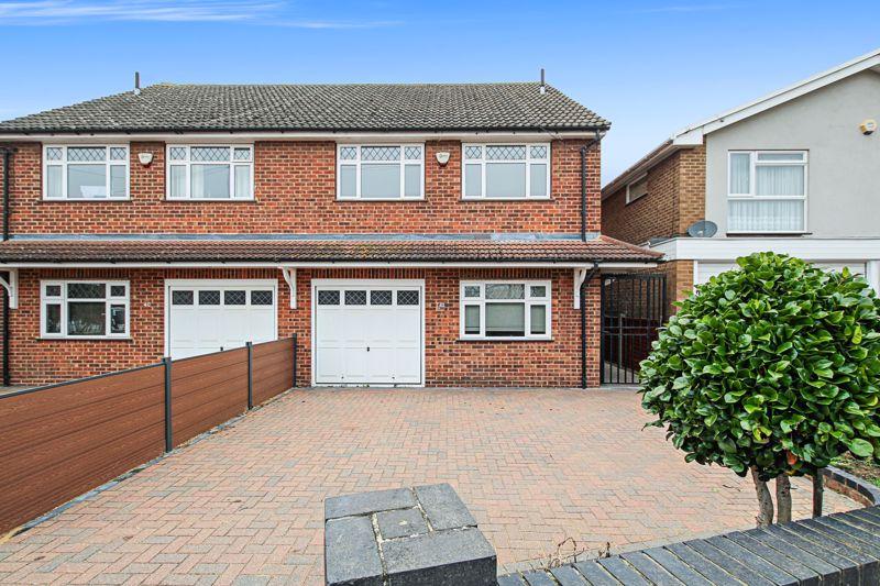 Pickford Road, Bexleyheath 4 bed semidetached house £2,000 pcm (£462 pw)