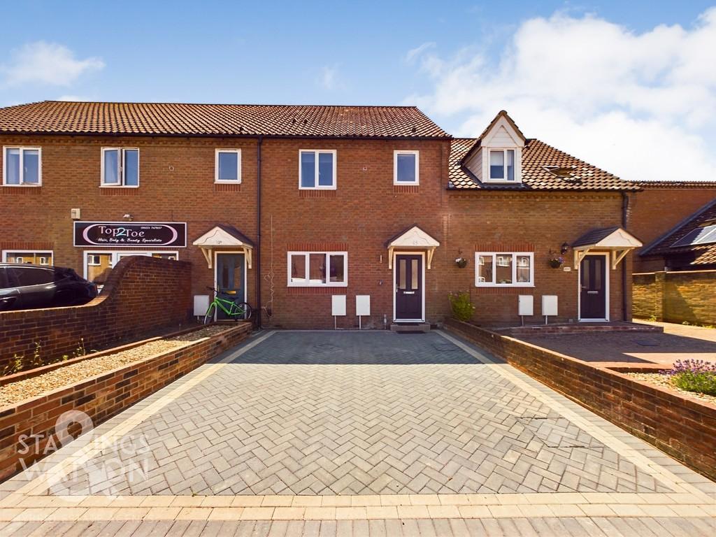 Middleton Crescent, Costessey, Norwich 3 bed terraced house for sale £260,000