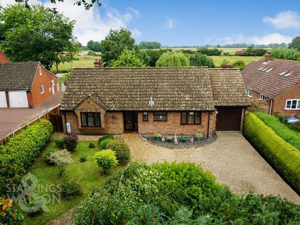 Church Road, Little Ellingham, Attleborough 3 bed detached bungalow for