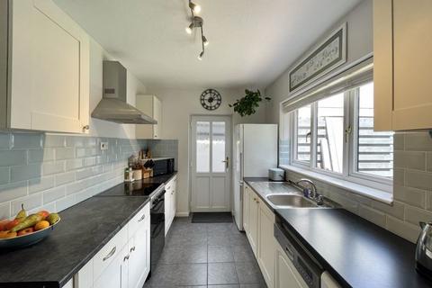 28 Lodge Drive, Truro, TR1 1TX