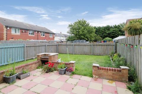 3 bedroom terraced house for sale, Suddaby Close, Hull