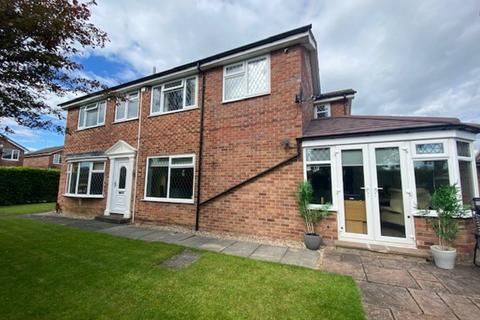 4 bedroom detached house to rent, St Marks Grove, Rawcliffe