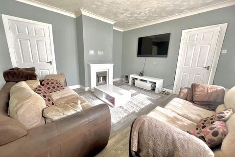 3 bedroom end of terrace house for sale, Purcell Road, Luton, LU4