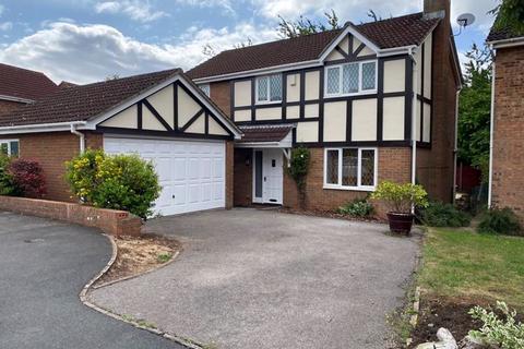 4 bedroom detached house to rent, New Road, Bristol