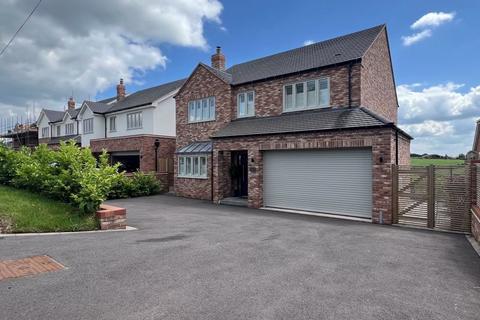 4 bedroom detached house for sale, Stafford Road, Stafford ST20