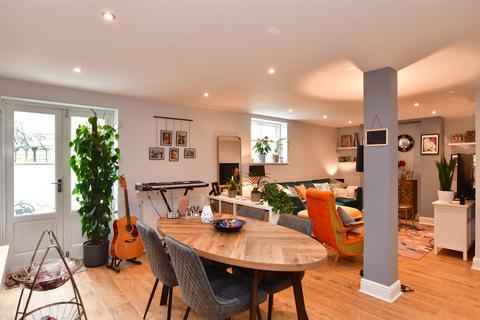 2 bedroom flat for sale, Preston Road, Brighton, East Sussex