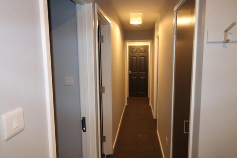 1 bedroom in a flat share to rent, Clifton Street - F