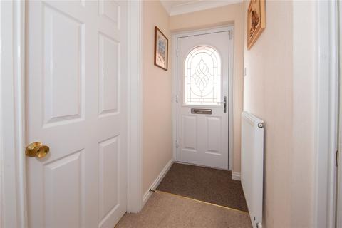 11 Jaywood, Luton, LU2 8ES