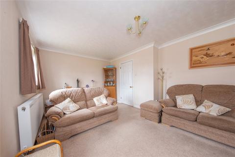 11 Jaywood, Luton, LU2 8ES