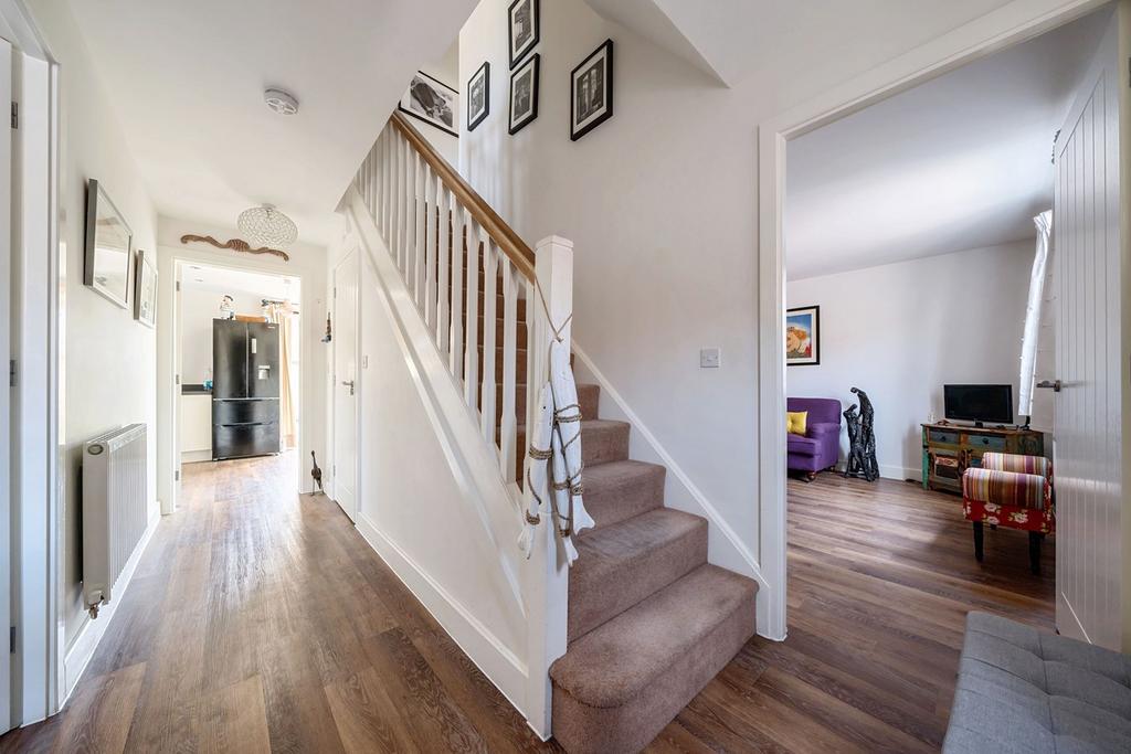 Lysander Way, MoretoninMarsh, GL56 4 bed detached house for sale £