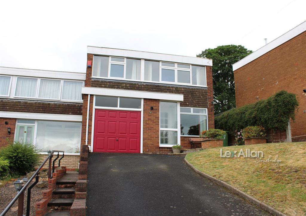Redhill Close, Stourbridge 3 bed end of terrace house for sale £270,000
