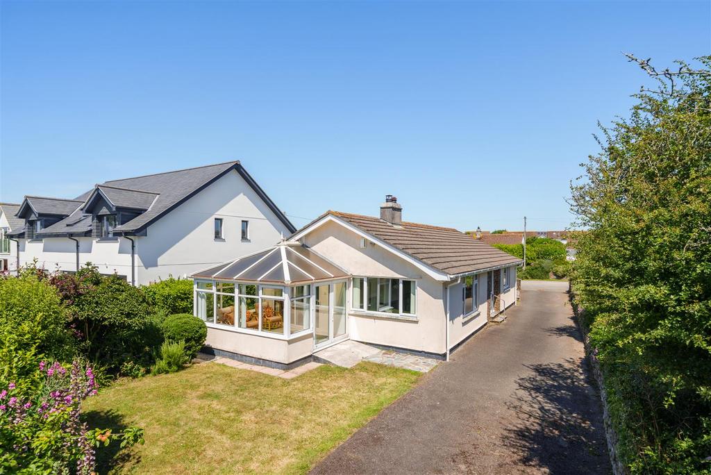 Harlyn Road, St. Merryn, Padstow 2 bed bungalow for sale £595,000