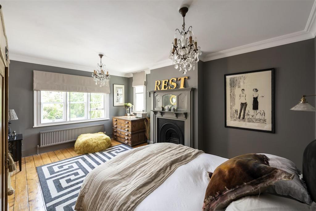 103 Linkfield Street internals10 2.jpg